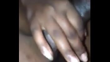 Jouer Nc hoe triche pendant que son mec est enfermé