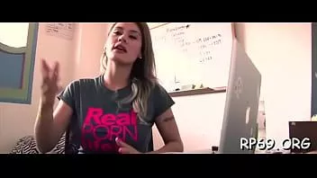 play Dik genç girlie tapıyor hardcore seks