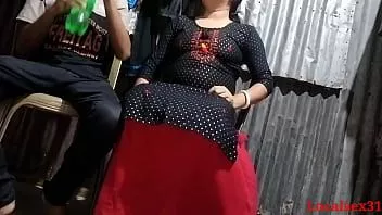 Putar Ladhki bercinta dengan penis besar di churidar dan kursi dengan jobordost