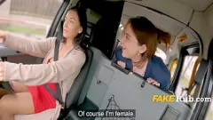 play Taxista lesbiana europea con arnés se folla a una estudiante en una furgoneta