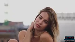 play Petite Latina Teen Toni Maria'nın Açık Solo Striptiz