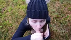 Abspielen Outdoor-Porno-Abenteuer mit der süßen molligen Blondine Maja und ihren großen Titten und ihrem Arsch