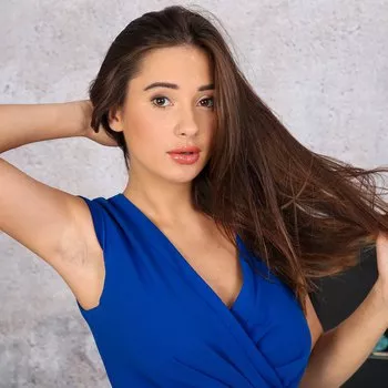 色情明星 Liya Silver