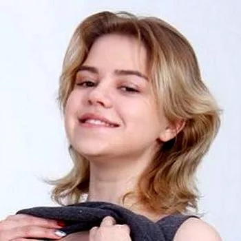 Порнозвезда Bella Breeze